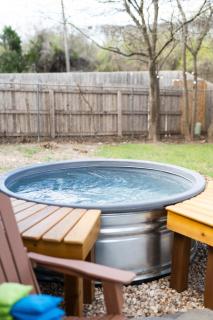 4BR Luxury Home 15mins away from Downtown and Airport, Firepit, Pool, Games - 7