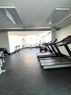 Three bedrooms apartment with pool view - 8