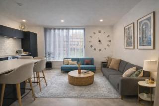 3 bedroom duplex flat Cardiff close to UHW & city centre - 0