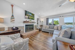 Lakeside Sunsets - Private Dock, Hot Tub & Firepit - 8