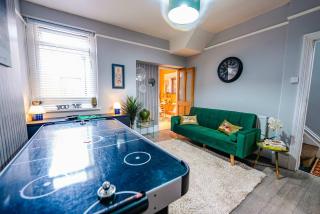 3BR 2Bath Home with Hot Tub Games Room By Stadium with Fast WiFi & Free Parking - 6