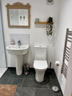 The Cabin at Swelle Cottages - 3