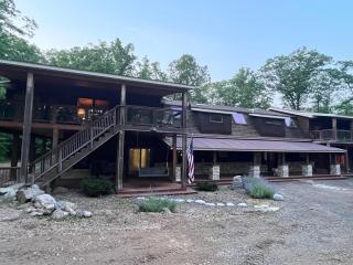 Matson Lake Lodge & Retreat - 1