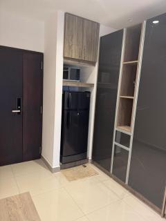 Ocean Breeze Coastal Blue Studio - 5