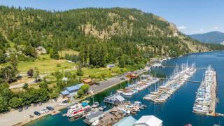 Just Opened for Summer - Exclusive Floating Home Retreat in Bayview - Athol - 8