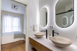 Three bedroom duplex with terrace and pool - 3