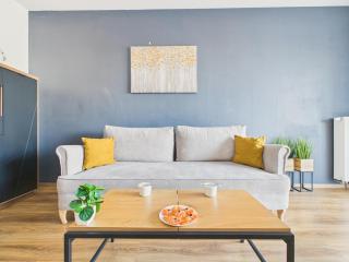 Białej Floty 4 Apartment with Balcony & AC by Solarento - 3