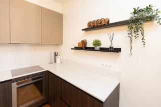 Stylish 1-Bedroom Apartment in Riga City Center with King Bed - 7