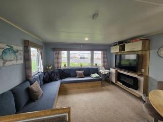 3 Bedroom Deluxe Caravan at Haven Devon Cliffs - 1