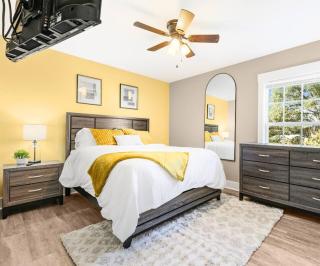 3BR Family Home! GAMES! Playground! Pet-Friendly! - 6