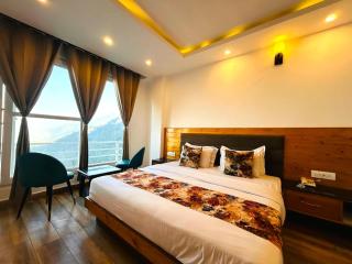 PR Wood Hotel & Resort - Rooftop Cafe ! Terrace ! Mountain View with Balcony Rooms ! - 8