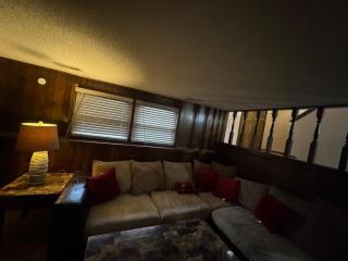 Soccer fans welcome! Cozy home in Kansas City area - 1