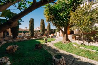 "The Chill Inn" Pool, Garden, BBQ & Chill areas - 3