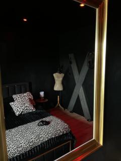 Lindomptable love room - 7