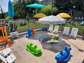 Les Mûriers - Piscine et Jeux - Gîtes Ardèche Sud - 4