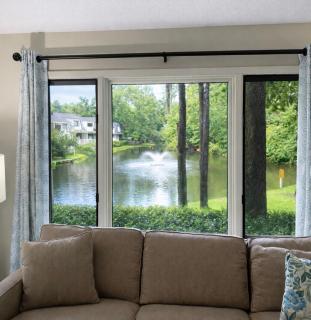 Spacious 3BR sleeps 8 Pets minutes to the beach - 7