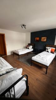 NoSpeedLimit-Design Apartment-100qm-bis zu 8 Personen-Parkpatz - 4