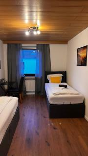 NoSpeedLimit-Design Apartment-100qm-bis zu 8 Personen-Parkpatz - 7