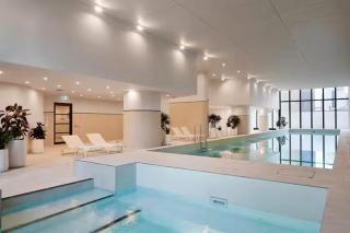 Coast Luxury 2BR Apt CBD, Pool, Gym, Sauna - 7