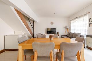 Dúplex con terraza y estacionamiento - 1