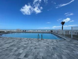 Ocean Views Retreat Enjoy the Ocean View from your balcony - 9