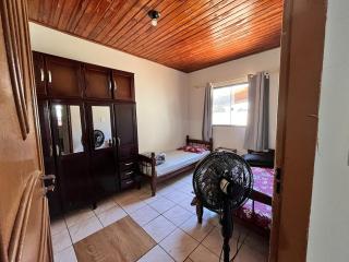 Casa para Família próximo do centro com Garagem - 9