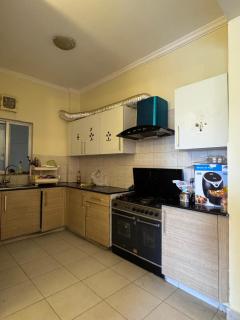 Sleek City Escape - Book now! - 8