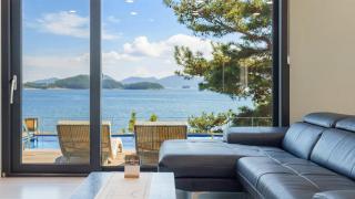 Sacheon Bireong Pool Villa - 0