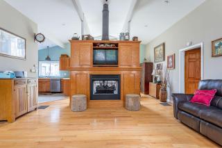 The Fairway Lodge Game Room Fire Pit Tee Tim - 3