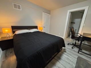 Spadina Boutique Rooms - 7