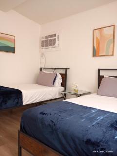 2 Bedroom Apartments Near Downtown LA and Dodger Stadium Sleeps 4 to 8 - 5