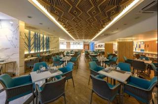 C273 Beachfront Stay Walk to Beach Gym Pool - 9