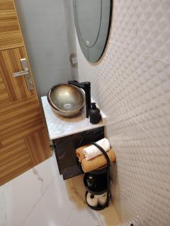 Prestigious, peaceful apartment near the train station - 1