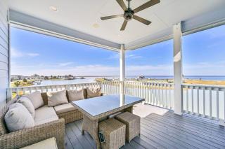 Blissful Blue Oasis- Waterfront in Treasure Island - 4