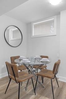 Modern Bloordale Basement Home Sleeps 6 - 8