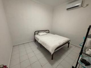 79 Homestay Layang-Layang - 4