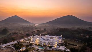 Daulatgarh Resort - 9