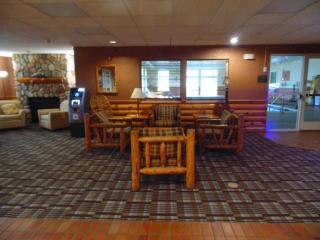 American Inn and Suites Houghton Lake - Houghton Lake - 1