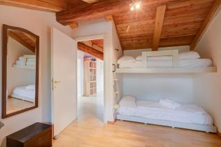 Sunny Penthouse - Happy Rentals - 4