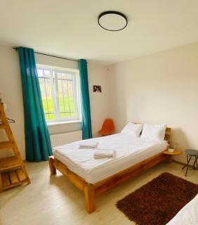 Dez Guest House with Mountain View - 2