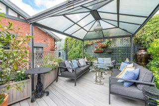 The Church House - Spacious Heritage Escape for Two - 7