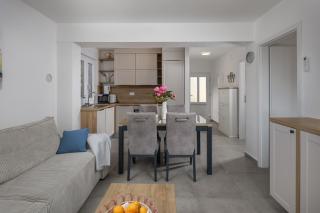 Home Sweet Home - Happy Rentals - 7