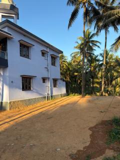 Divine Mercy-River Front Homestay - 3