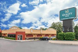 Quality Inn Conference Center Logansport - 1