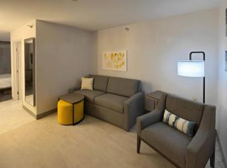 Comfort Inn & Suites Summerset - North Rapid City - 3