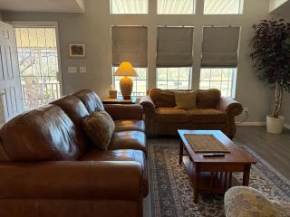 Sunset and Mountain Views - Adventure Getaway - 7