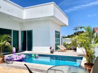 Cattleya Pool Villa, Mabprachan Lake, Pattaya - Nong Prue - 5