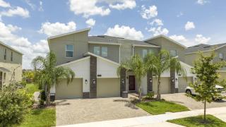 Last Minute Disney Getaway Luxury Condo with Private Balcony. Book Now 58077 - 7