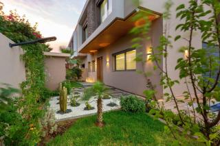 Villa in Marrakech with Private Pool & Garden - 8