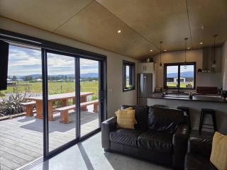 The Games Room - Epic Views & Mancave Magic - 9